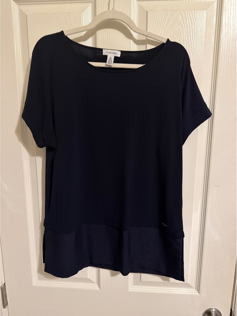 Calvin Klein Women's Navy Blue Short Sleeve Blouse Medium